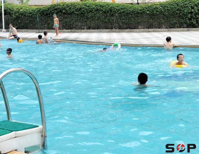 夏天游泳要特別注意泳池衛生